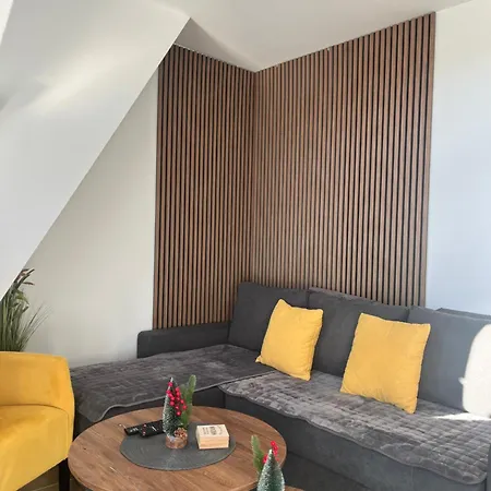 Katija Preko Puta Crni Vrh Daire Divčibare