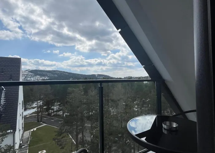 Katija Preko Puta Crni Vrh Daire