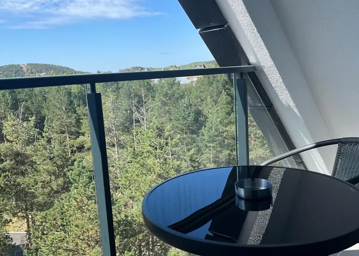 Daire Katija Preko Puta Crni Vrh *